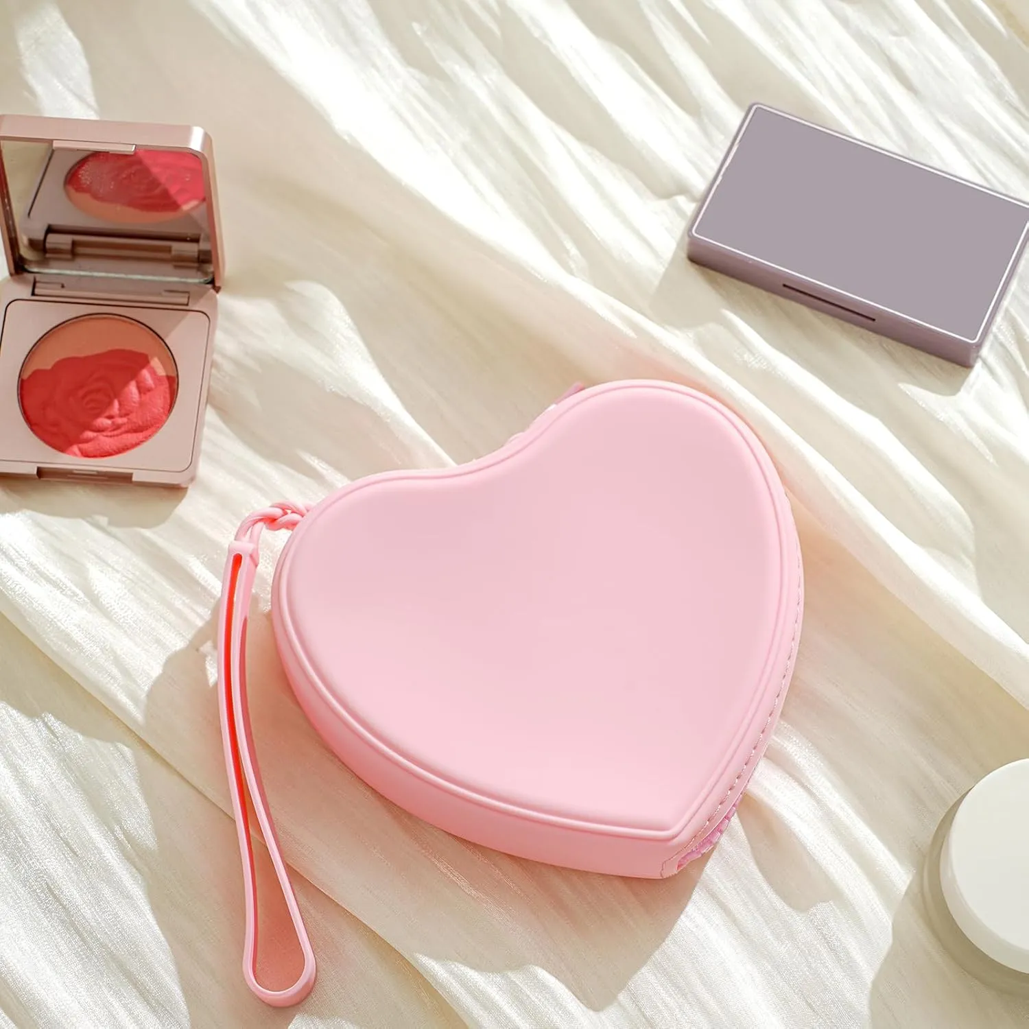 Heart Shaped Portable Silicone Makeup Bag for Women Girls, Small Travel Lovely Waterproof Toiletry Cosmetic Bag, Zipper Closure Organizer Heart Makeup Case with Handle (Pink)