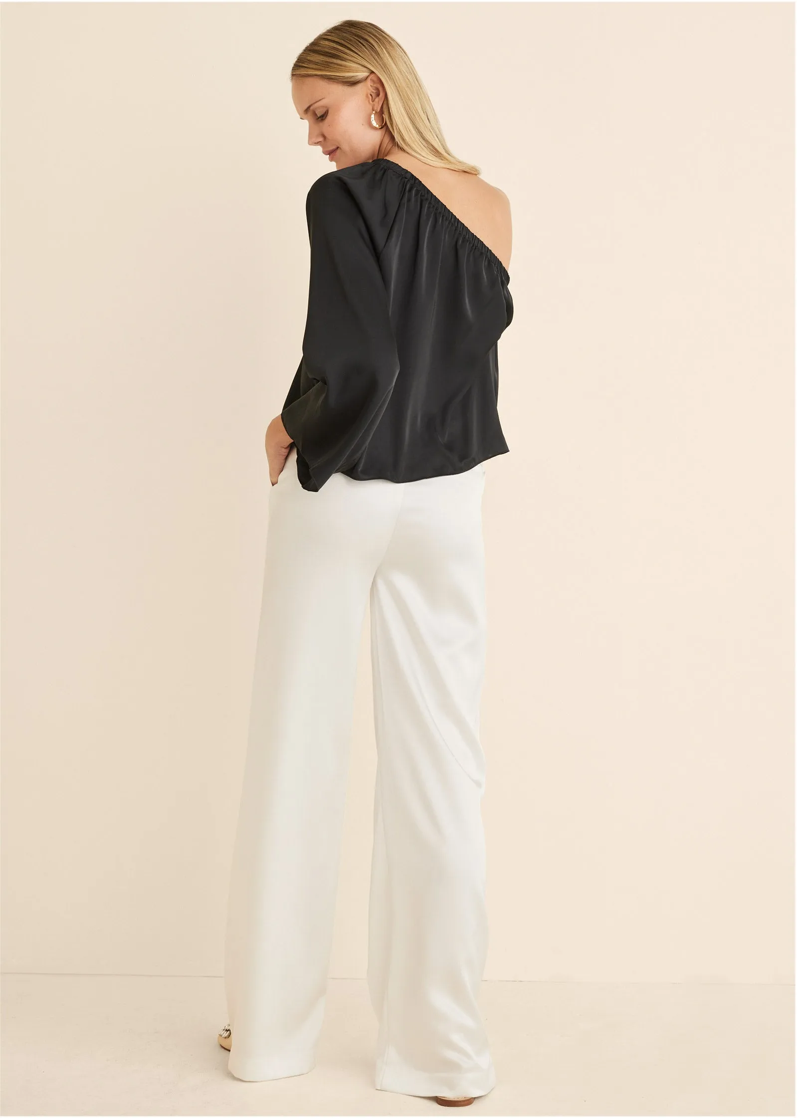 One Shoulder Top - Black