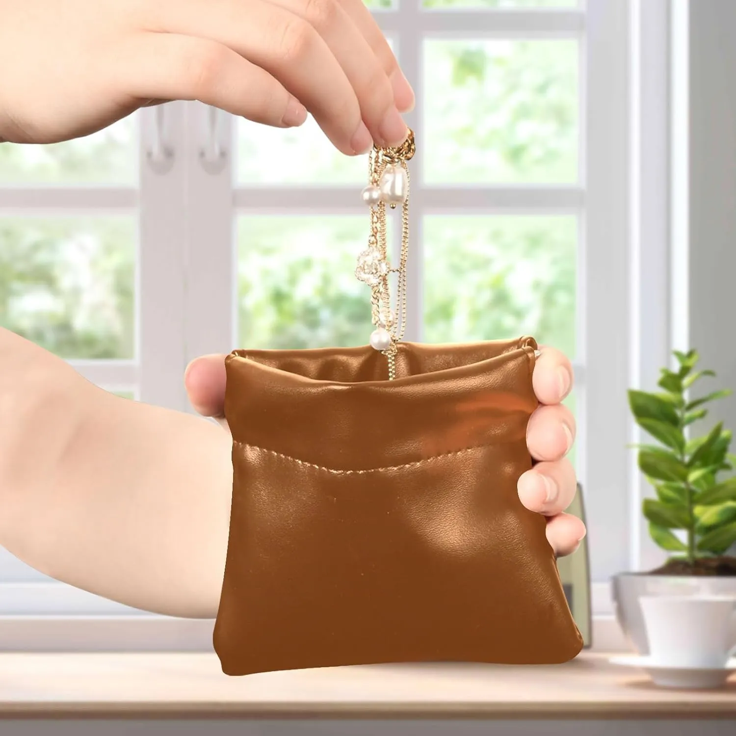 Saddle Brown Women's PU Leather Coin Pouch, Wallet Purse PU Leather Pouch for Purse and Change Purse for Kids